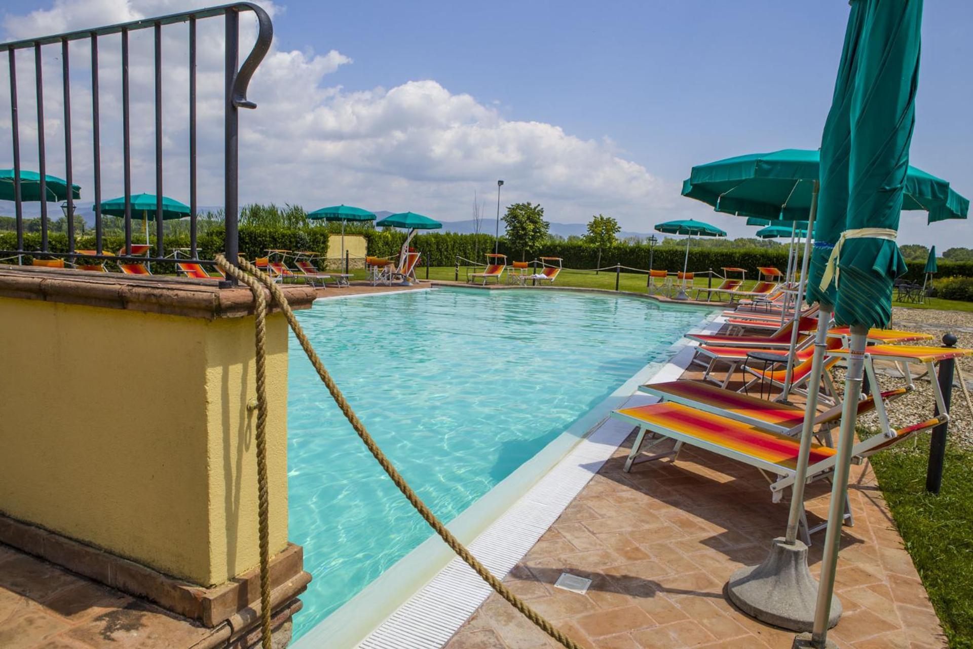 Villa Del Lago - Homelike Villas Castiglione del Lago Exteriör bild